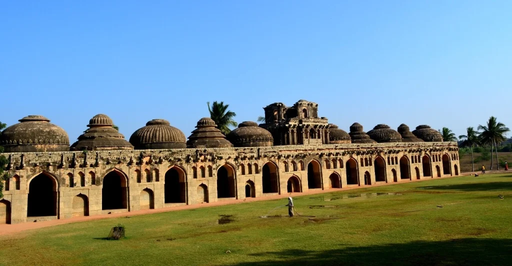 elephant-stable-hampi-the-travelizer-featured