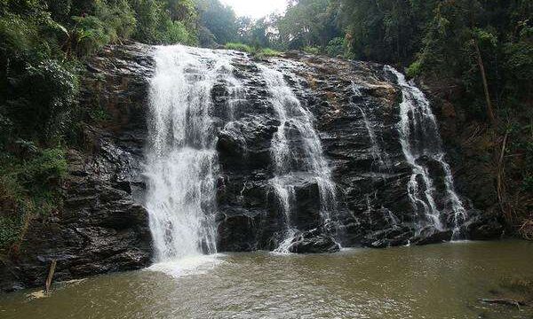 Abbey_Falls_600x400.jpg