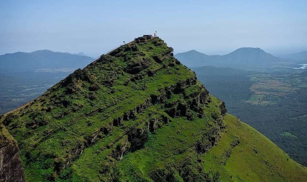 Baba-budangiri-peak.jpg