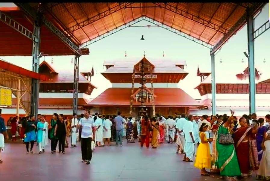 Guruvayoor_Temple_1.jpg