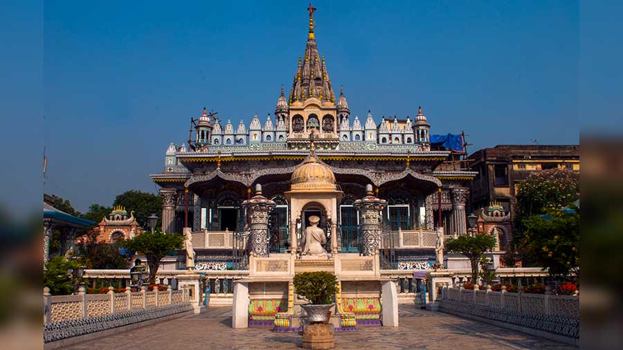Jain-Temple-Pareshnath-Temple.jpg