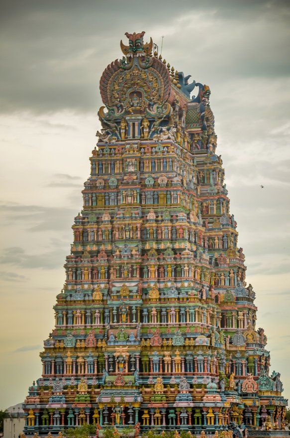 Meenakshi-Amman-Temple.jpg