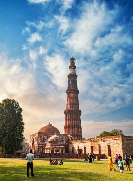 Premium-Photo-_-Qutub-Minar-Minaret-a-highest-minaret-in-India-standing-73-M-tall-A-UNESCO-world-heritage-site-1.jpg