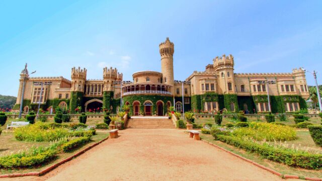 Sultan_Tipu_Palace-1.jpg