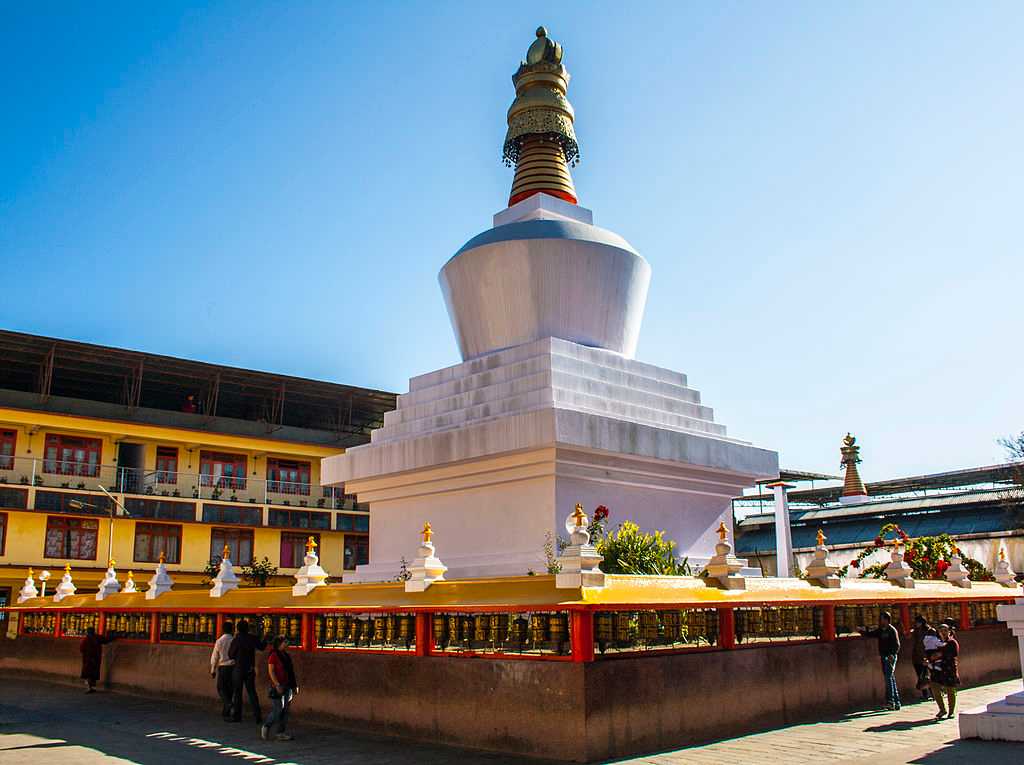 Visit Dro-Dul Chorten, Enchey Monastery & Banjakhri Falls.