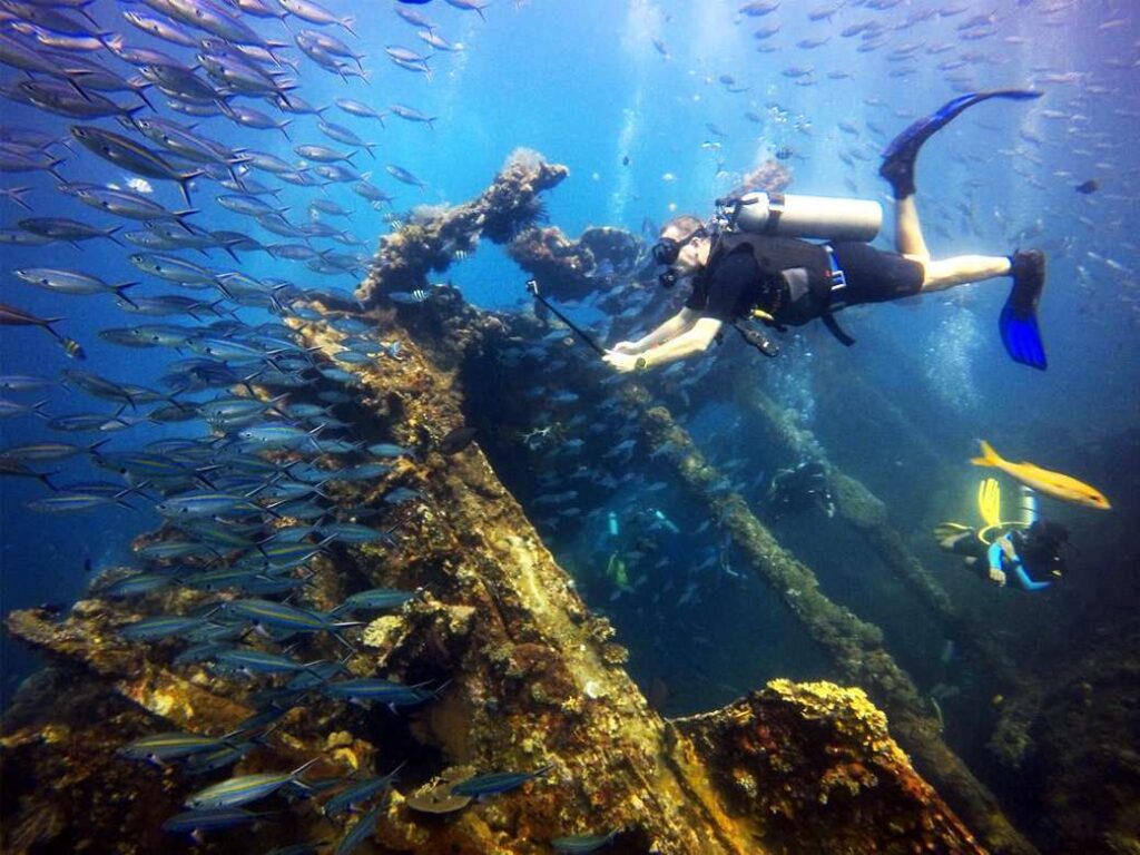 baliusatlibertywreckdive1.jpg