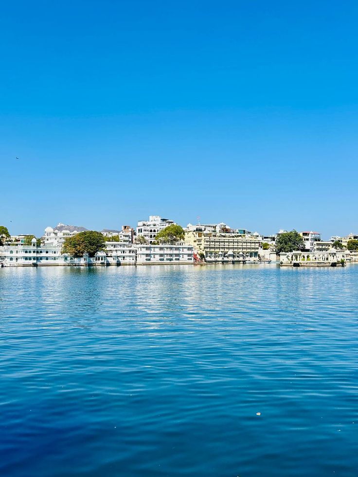 lake-pichola.jpg